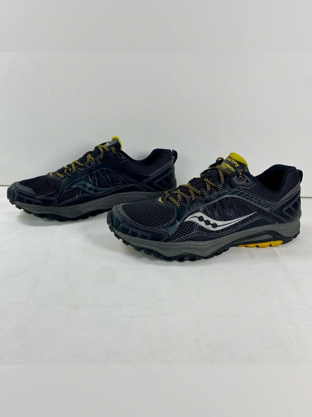 Saucony Excursion TR9 Mens 11 Black Yellow Trail Running Shoes S25249-1